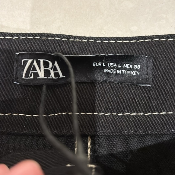 Zara black skirt with white stitching NWT - Picture 3 of 4